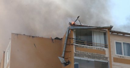 10 katlı binada çıkan yangın korkuttu