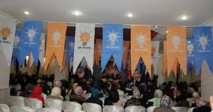 AK Parti Artuklu Kadın Kolları 1. Olağan Kongresi Yapıldı