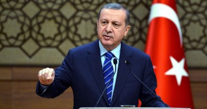 Erdoğan'dan Demirtaş'a ağır cevapCumhurbaşkanı Erdoğan, HDP lideri Demirtaş’ın 'Suruç katliamı saraya bağlı gladyo örgütünün işi' sözlerine çok sert cevap verdi.