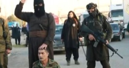 IŞİD, Esir Aldığı Kürt Askerle Obama'yı Tehdit Etti