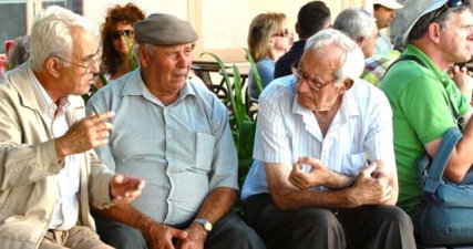 Yaş Şartını Tamamlayıp Emekli Olamayanlar Toplu Para Alabilirler
