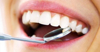 Kanal tedavisi dişlerin ömrünü uzatıyor